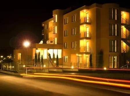Neven Hotel