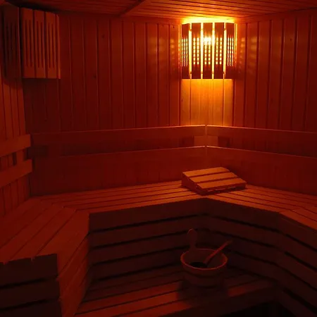 Neven Hotel 4*