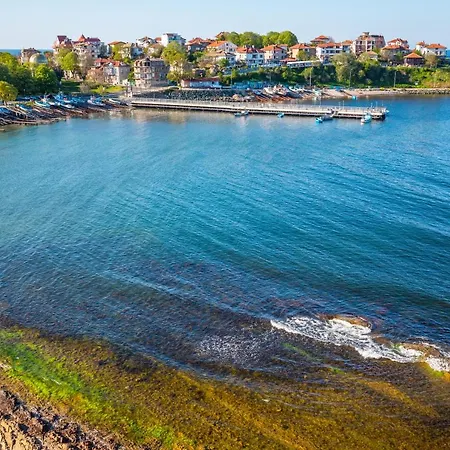 Neven Hotel Ahtopol