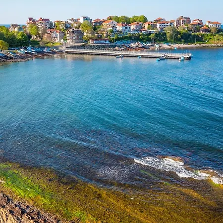 Neven Hotel Ahtopol