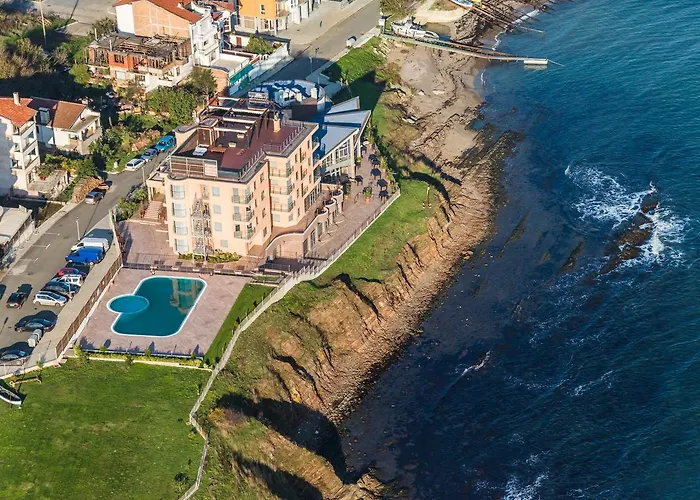 מלון Neven אקהטופול